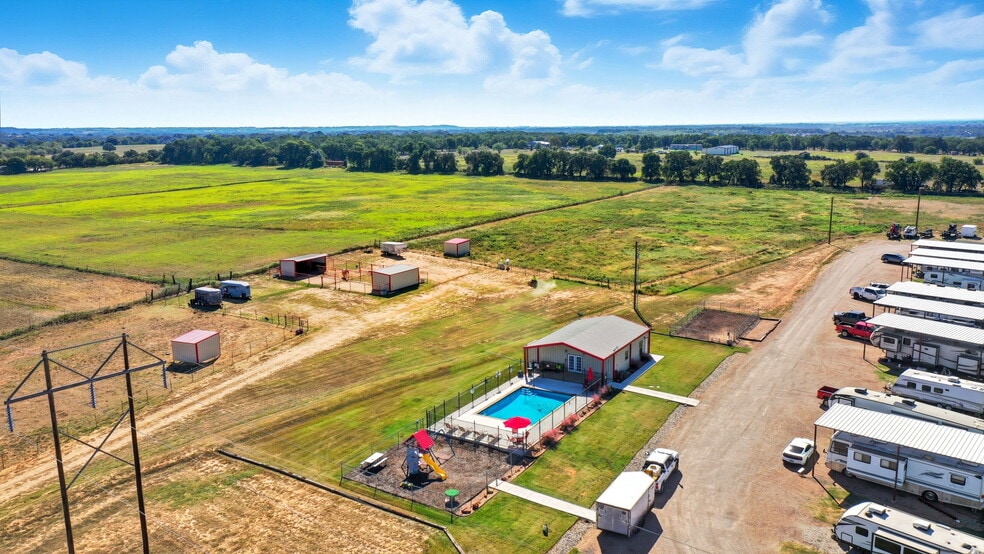 More Photos Of 351 My Ln, Millsap Trailer Camper Park For Sale