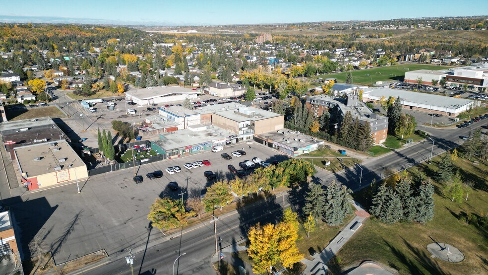Primary Photo Of 68-7930 Bowness Rd NW, Calgary Storefront For Lease