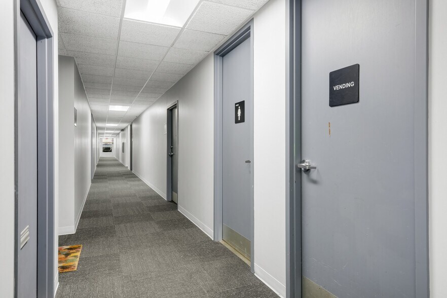 More Photos Of 5701 N Kentucky Ave, Crystal Loft Creative Space For Sale