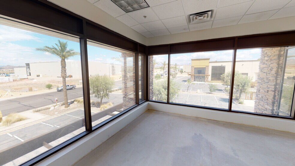 More Photos Of 2540 Landon Dr, Bullhead City Industrial For Sale