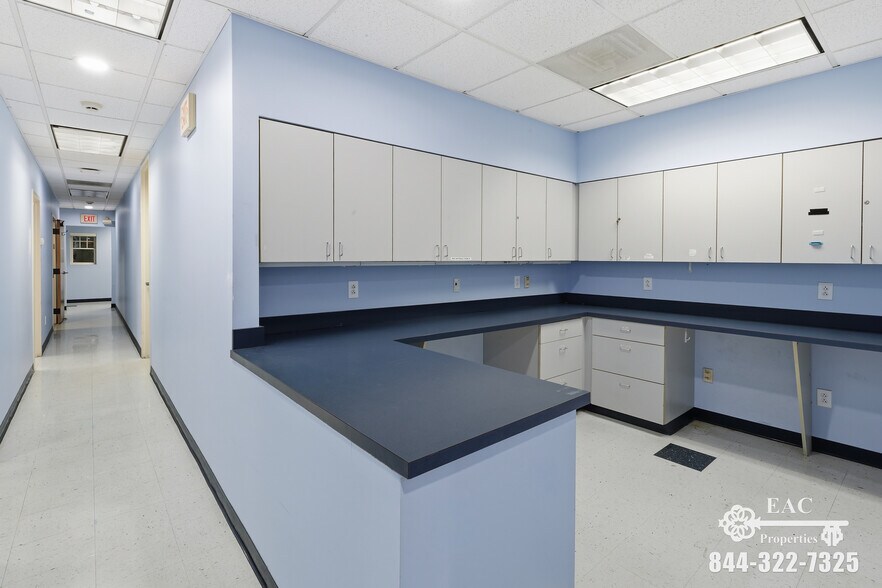 More Photos Of 887 Bridgeport Ave, Shelton Medical For Lease