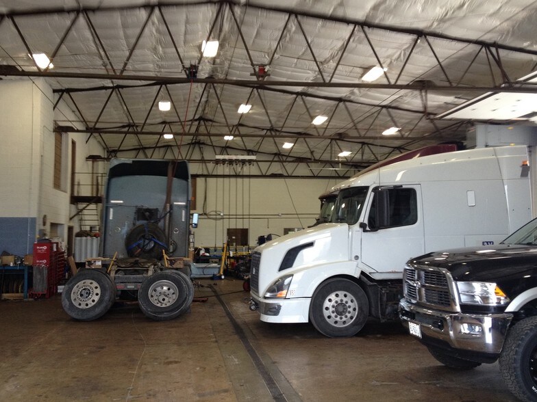 More Photos Of 1750 Manhattan Rd, Joliet Truck Terminal For Lease