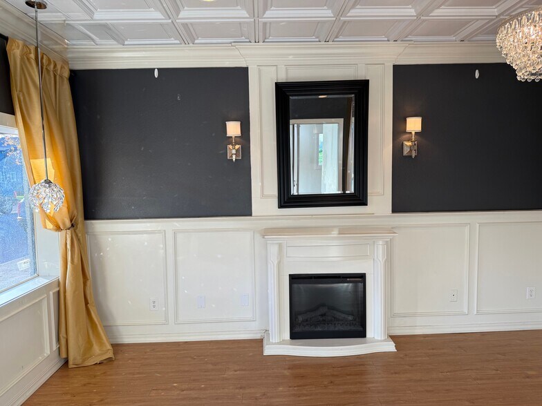 More Photos Of 328 Pioneer St, Ridgefield General Retail For Sale