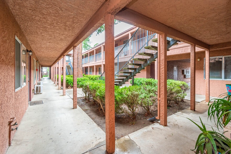 1230 Melton Dr, Yuba City, CA 95991 MultiFamily