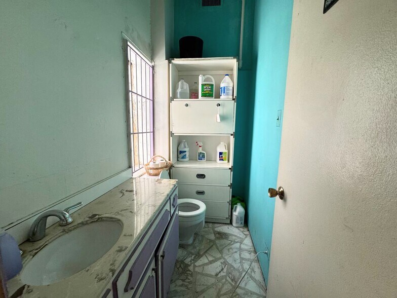 More Photos Of 3449-3453 W Peterson Ave, Chicago Storefront For Sale