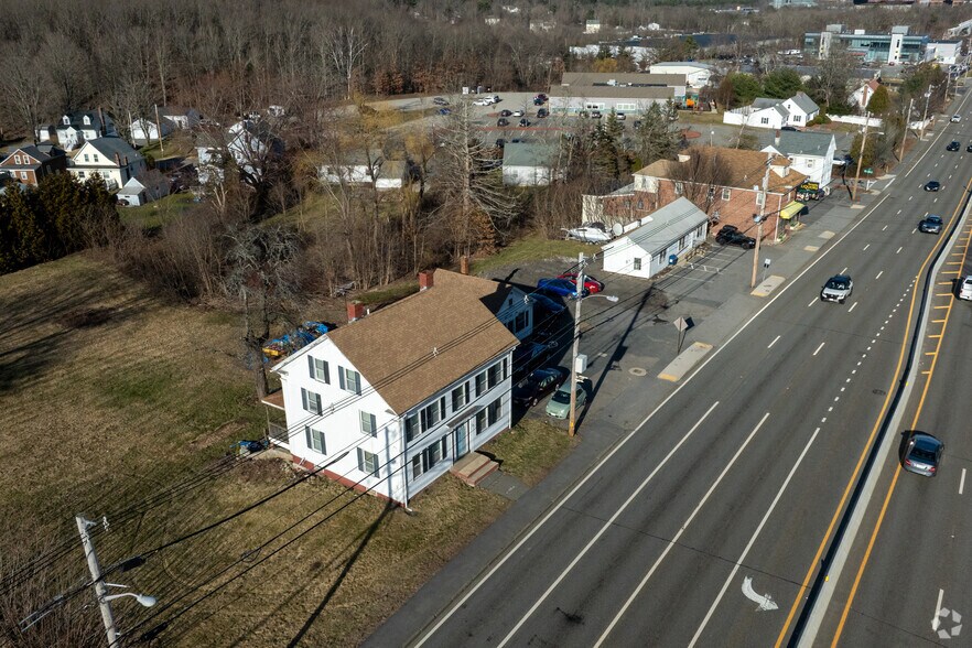 More Photos Of 69 Turnpike Rd, Southborough Land For Lease