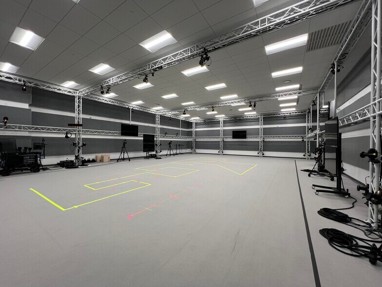 More Photos Of 15 Mason, Irvine Warehouse For Sale