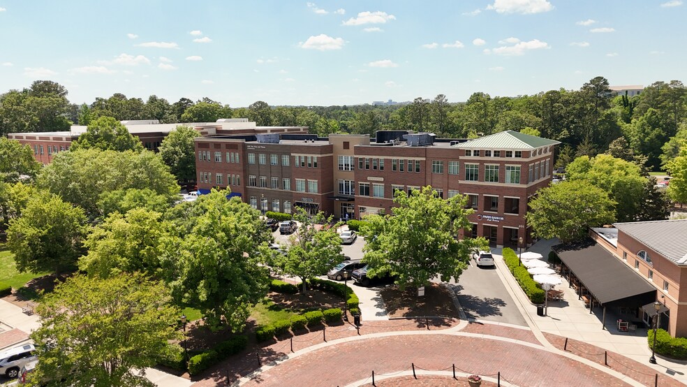 More Photos Of 400 Meadowmont Village Cir, Chapel Hill Office Residential For Lease