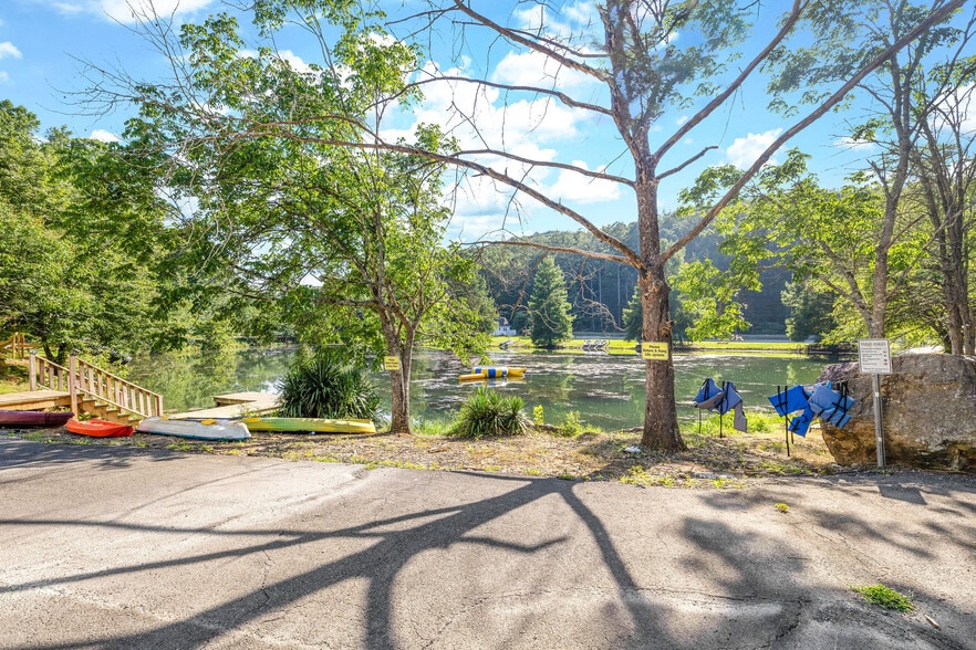 More Photos Of 10360 AL-227, Albertville Specialty For Sale
