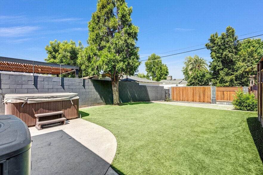 More Photos Of 6512 Coldwater Canyon Ave, Valley Glen Apartments For Sale