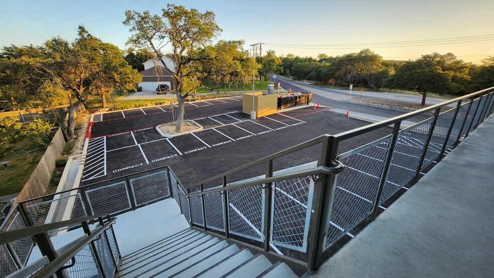 More Photos Of 502 E Borgfeld Dr, San Antonio Storefront Retail Office For Lease