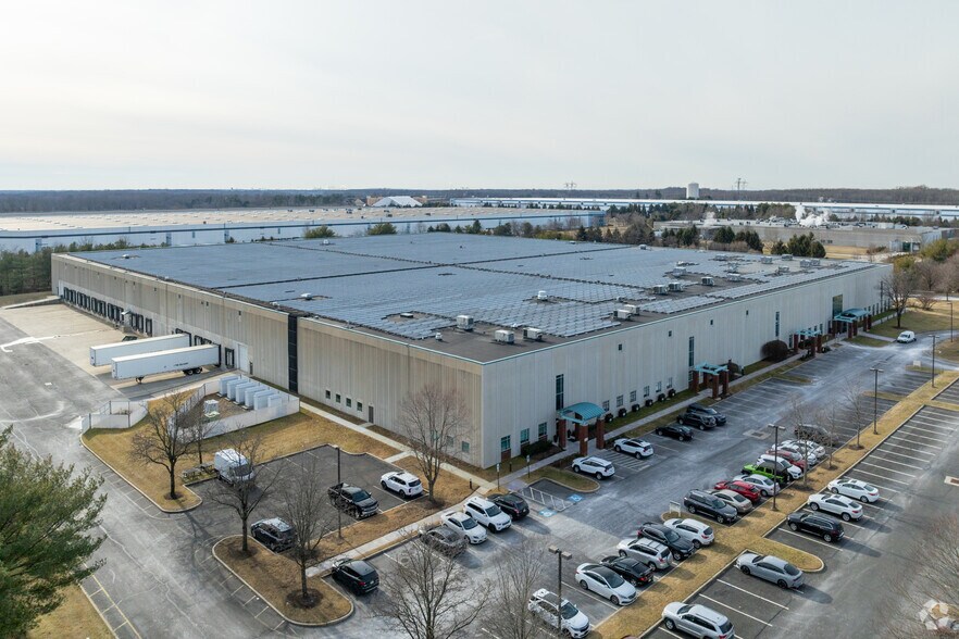 More Photos Of 4 Applegate Dr, Robbinsville Warehouse For Lease