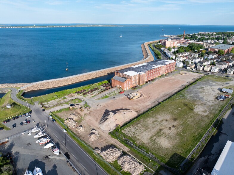 More Photos Of 11 Cove St, New Bedford Manufacturing For Sale