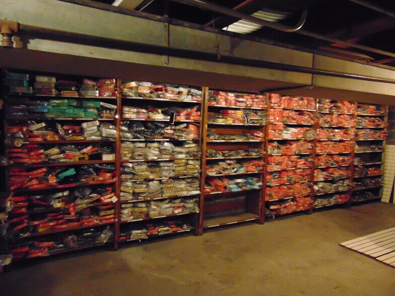 More Photos Of 15390 Gratiot Ave, Detroit Storefront For Sale