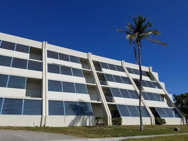 More Photos Of 639 E Ocean Ave, Boynton Beach Office For Lease