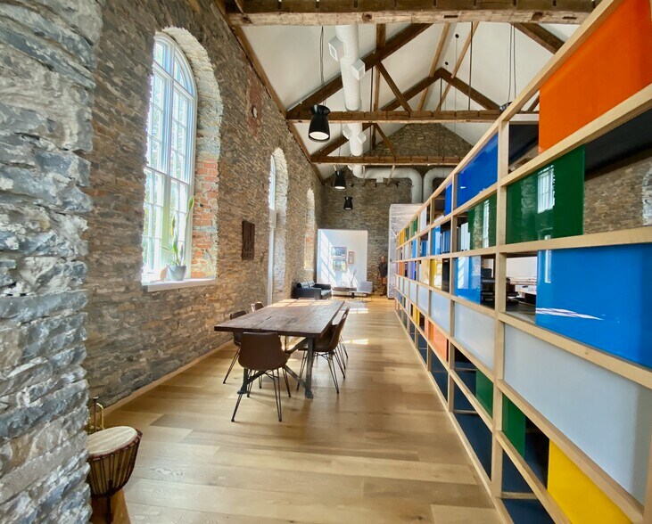 More Photos Of 2960 Columbus Pike, Delaware Office For Lease