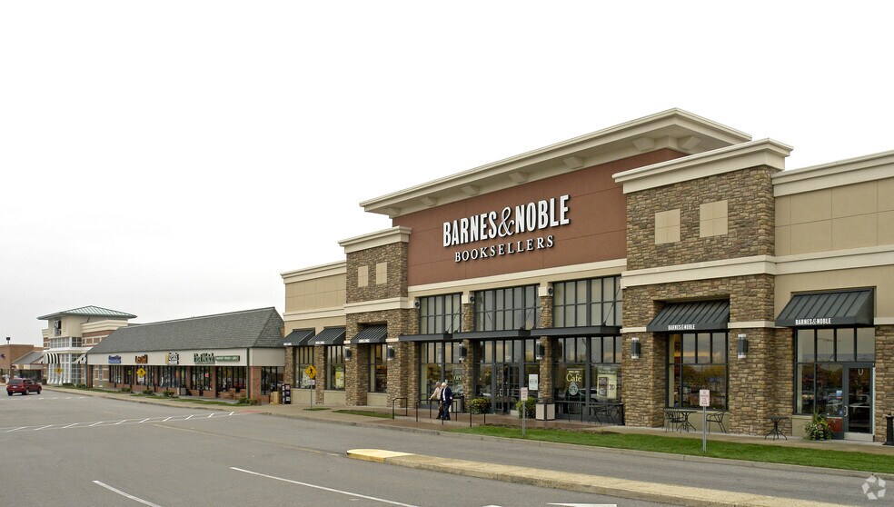 More Photos Of 200-254 Mid Rivers Ctr, Saint Peters Unknown For Lease