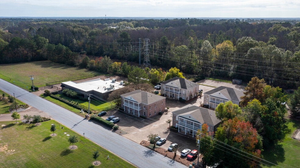 More Photos Of 403-C Towne Center Blvd, Ridgeland Office For Sale