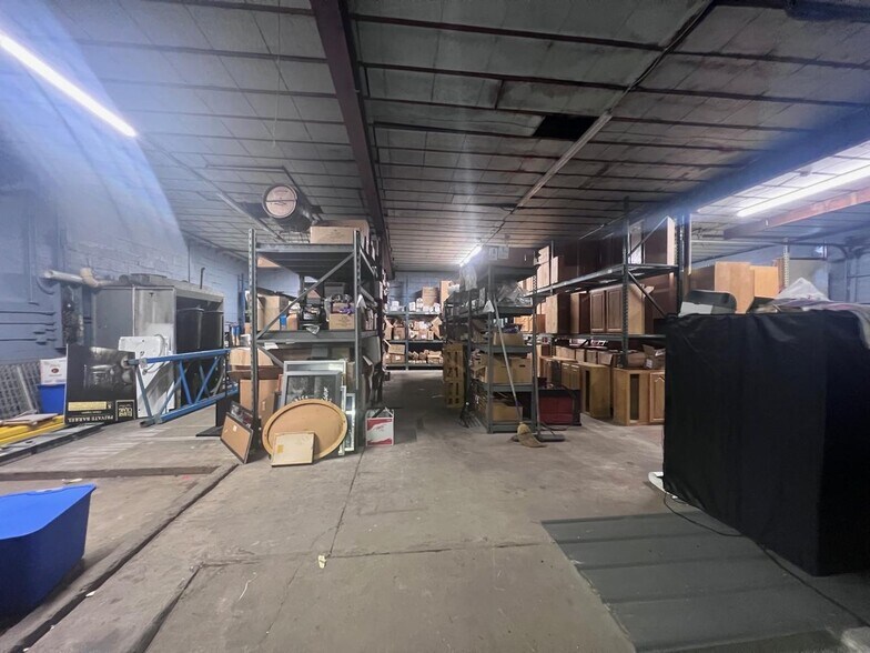 More Photos Of 1412 Adams Ave, Huntington Warehouse For Sale