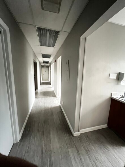 More Photos Of 1385 W State Road 434, Longwood Medical For Lease