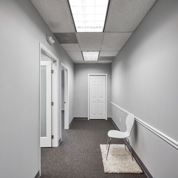 More Photos Of 5200 Park Rd, Charlotte Office For Lease