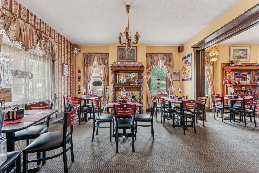 More Photos Of 1903 Donner St, Mckeesport Restaurant For Sale