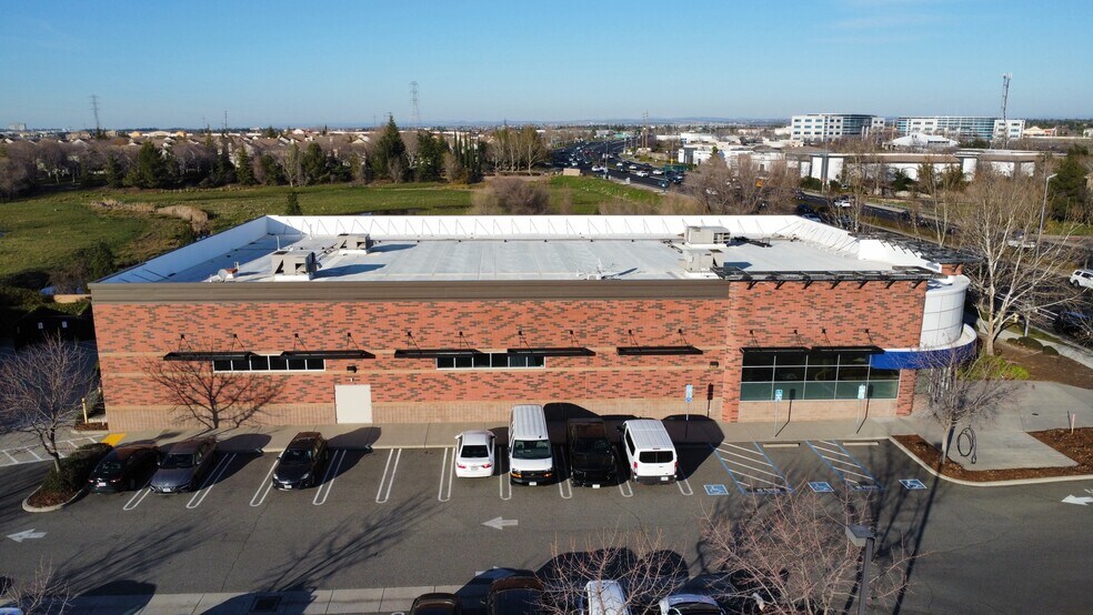 More Photos Of 990 Pleasant Grove Blvd, Roseville Unknown For Lease