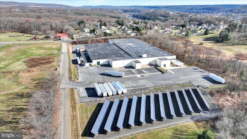 More Photos Of 190 Walnut Ln, Pottsville Warehouse For Lease