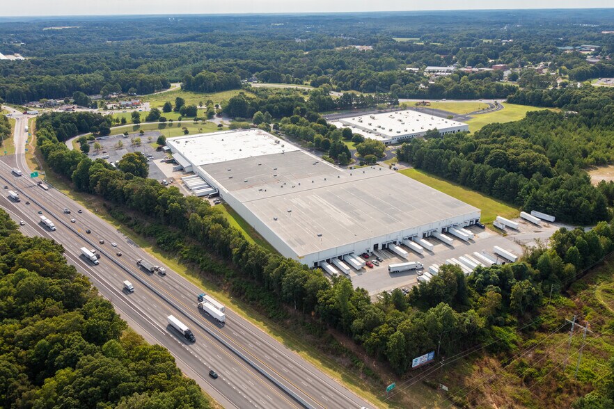 More Photos Of 1001 Cherry Dr, Braselton Warehouse For Lease