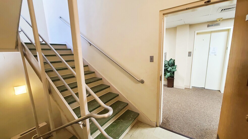 More Photos Of 710 W 8th St, Fort Scott Office For Sale