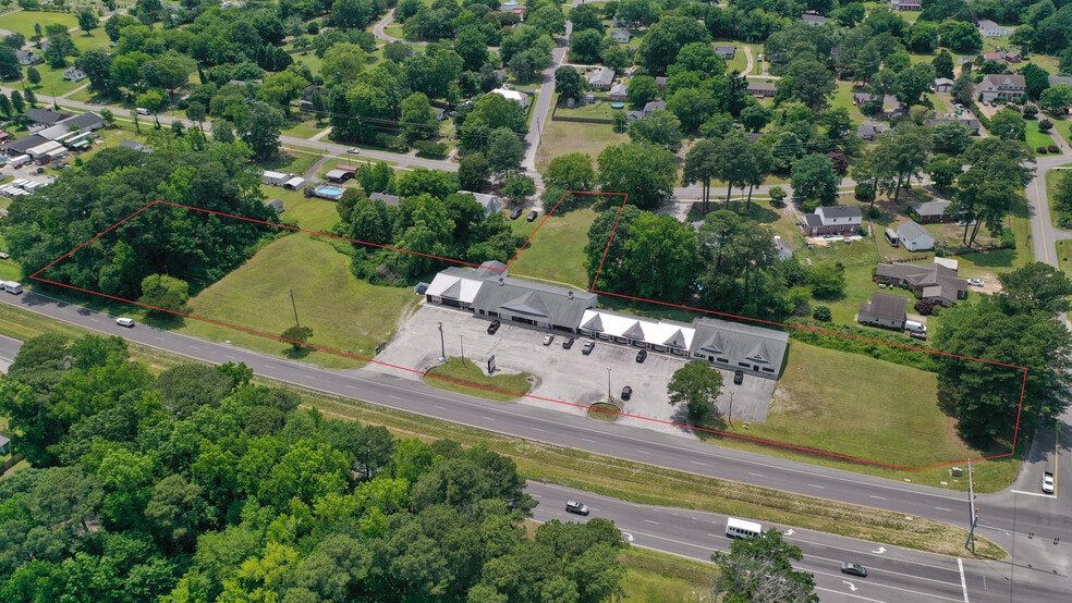 More Photos Of 2058-2090 George Washington Memorial Hwy, Gloucester Point Freestanding For Lease