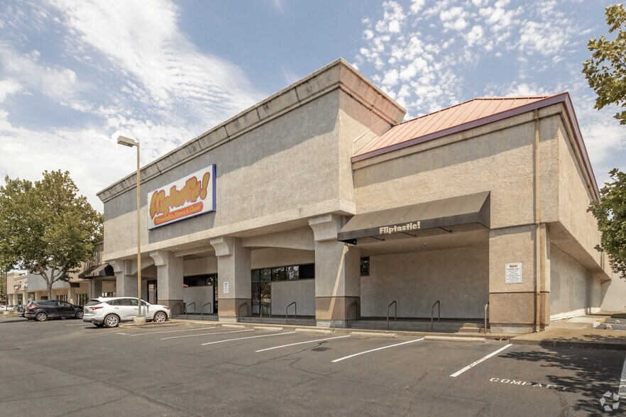 More Photos Of 6400-6480 Fair Oaks Blvd, Carmichael Unknown For Lease