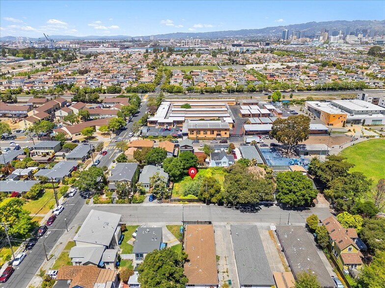 More Photos Of 310 Spruce St, Alameda Land For Sale