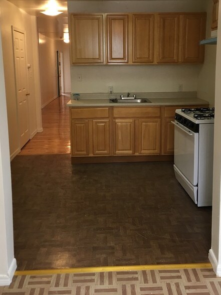 More Photos Of 25 Post St, Yonkers Apartments For Sale