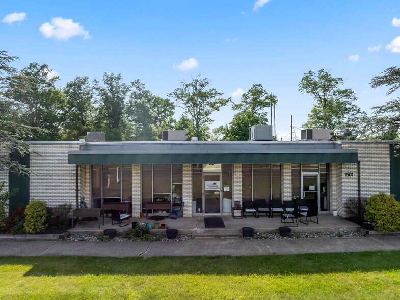 More Photos Of 1501 Livingston Ave, North Brunswick Medical For Lease