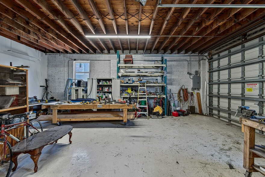 More Photos Of 30 SW 5th Ct, Pompano Beach Flex For Sale