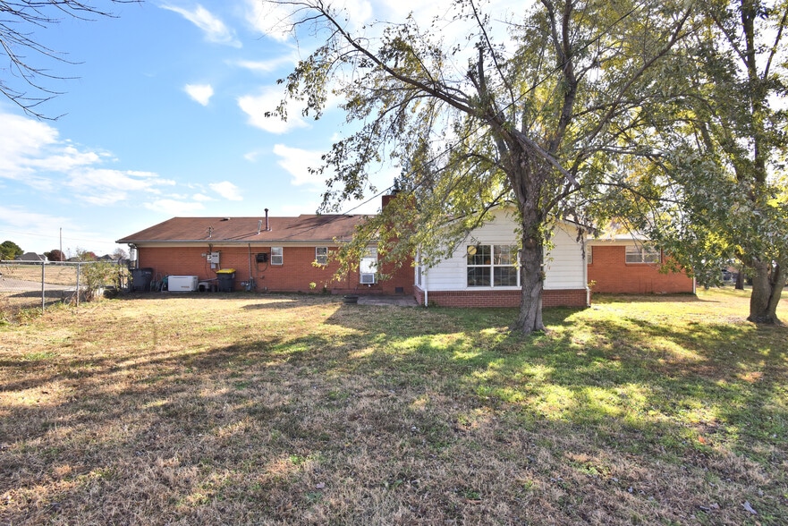 More Photos Of 9300 S Union Ave, Tulsa Storefront Retail Office For Sale