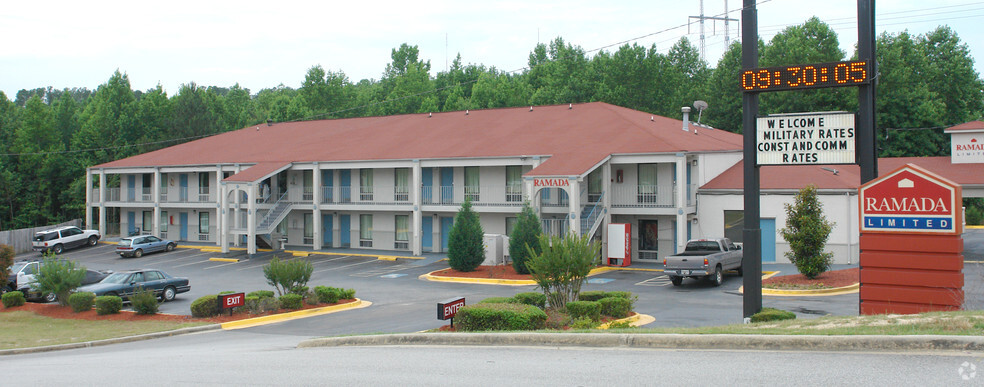 Primary Photo Of 2154 Gordon Hwy, Augusta Hotel For Sale