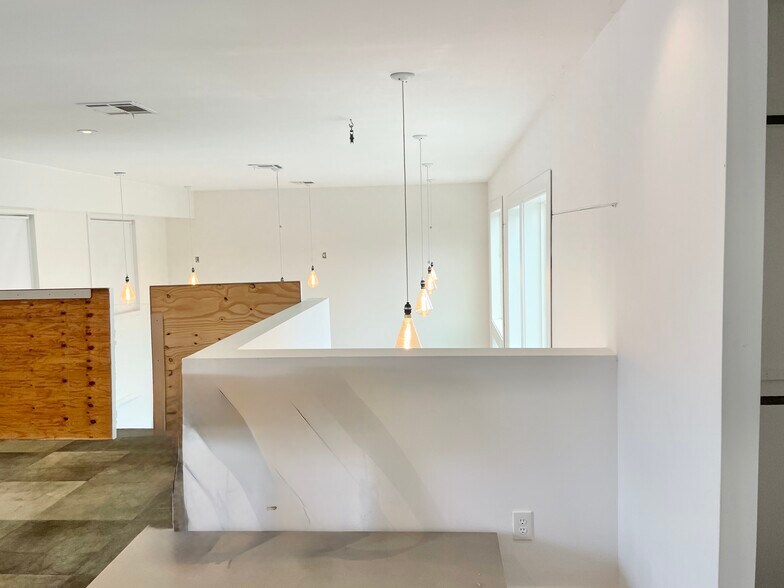 More Photos Of 3335 W Lamar St, Houston Office Residential For Lease