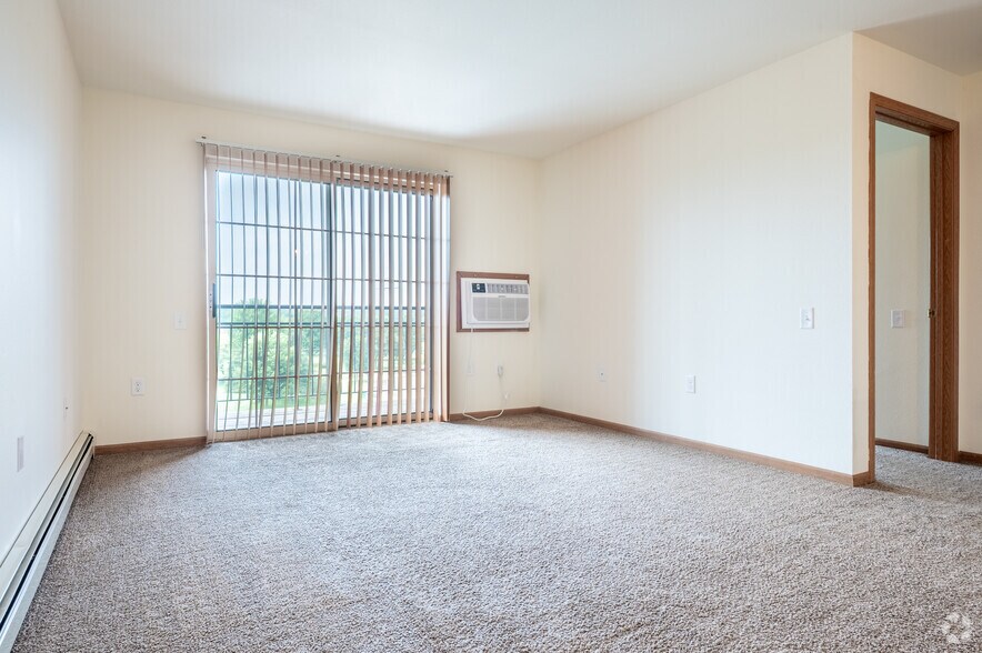 More Photos Of 1035 Pleasant St, Beloit Apartments For Lease