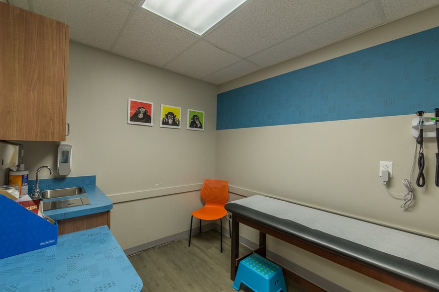 More Photos Of 2924 Main St, Buffalo Storefront Retail Office For Sale