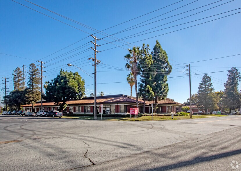 More Photos Of 3501 Thomas Rd, Santa Clara Research And Development For Sale