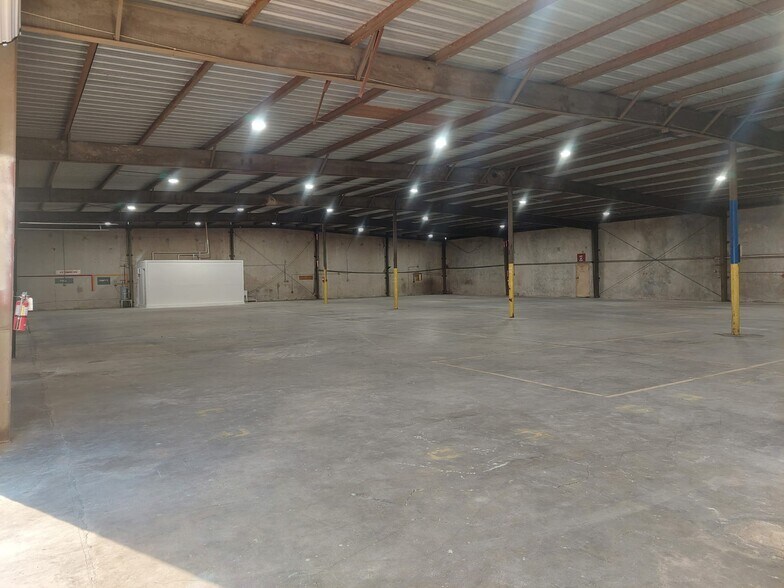 More Photos Of 7301 Galveston Rd, Houston Manufacturing For Sale