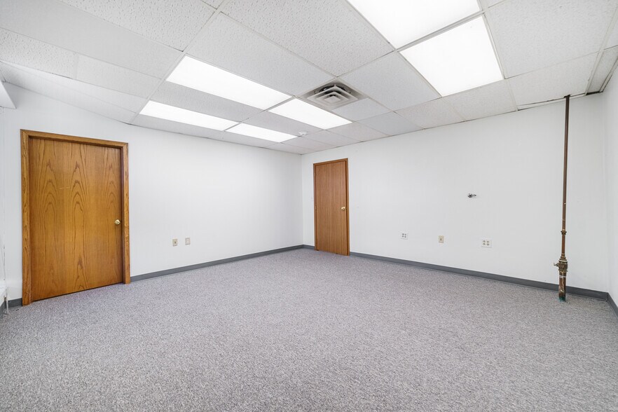 More Photos Of 2794 Indian Ripple Rd, Beavercreek Office For Sale