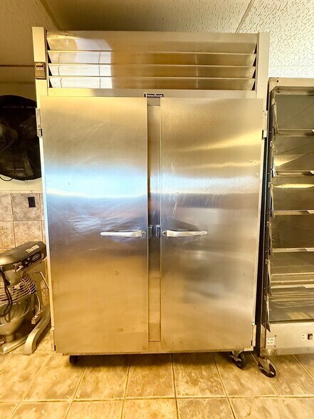 More Photos Of 903 15th St, Ozona General Retail For Sale
