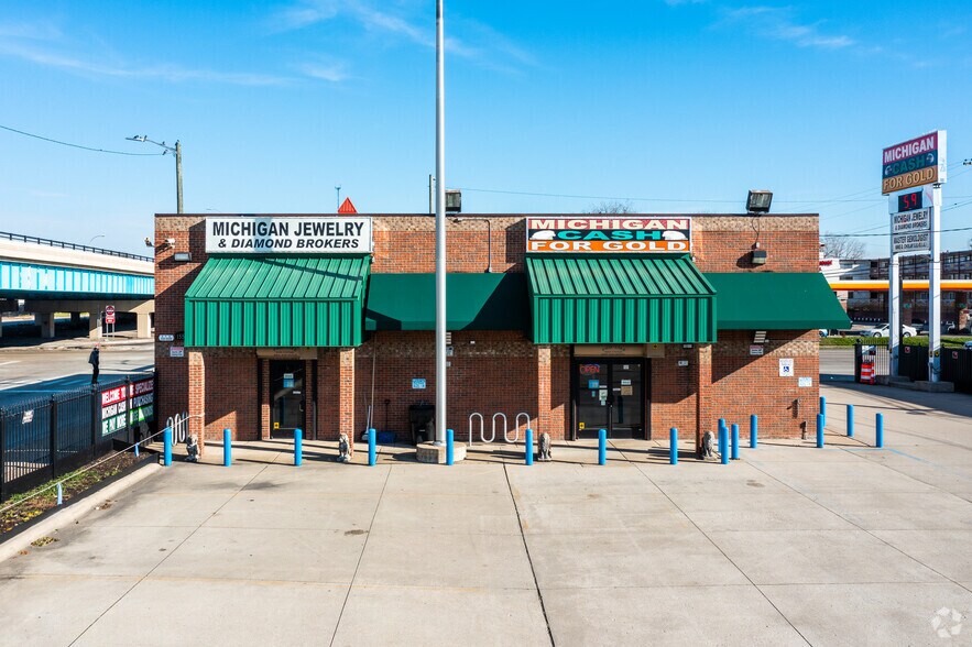 More Photos Of 15511 W 8 Mile Rd, Detroit Storefront Retail Office For Sale