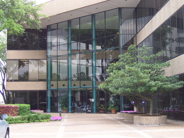 Primary Photo Of 7575 San Felipe, Houston Office For Lease