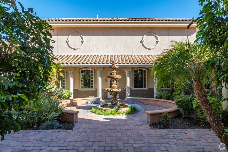 More Photos Of 43471 Ridge Park Dr, Temecula Office For Sale