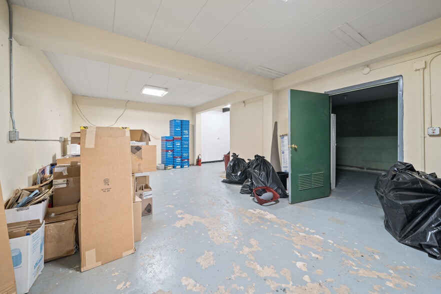 More Photos Of 861-863 Broadway, Bayonne General Retail For Sale