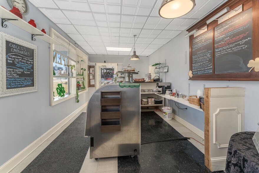 More Photos Of 615 3rd Ave, Alpha Freestanding For Sale